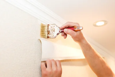 Pose de papier peint à Créchets — revêtements muraux et toiles de verre